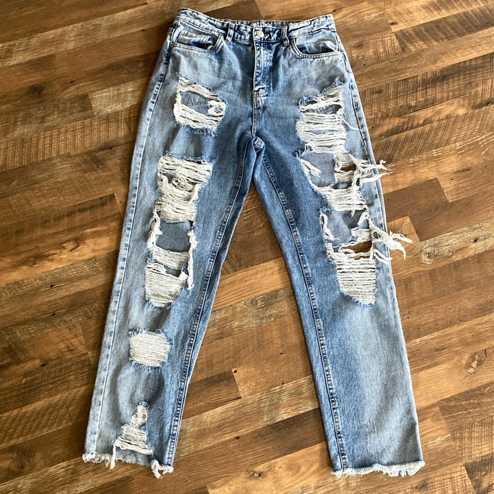 Refuge distressed jeans